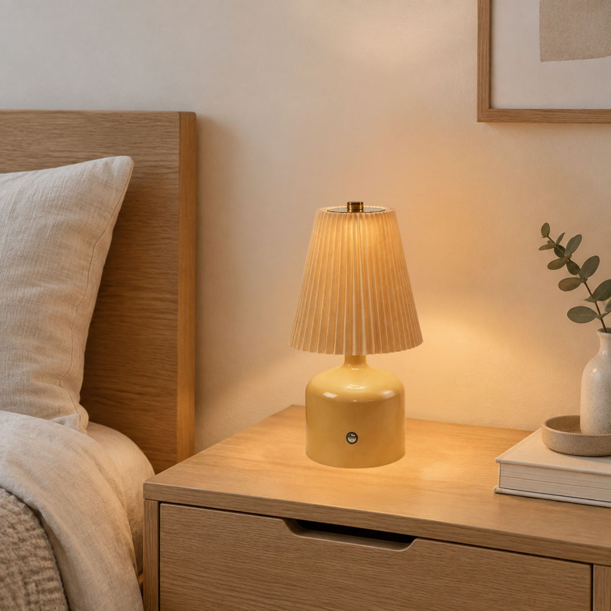 lampe de table sans fil ocre beige chevet petite stylee