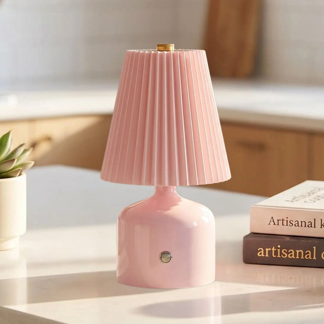 lampe de table sans fil rose vue rapproche petite stylee