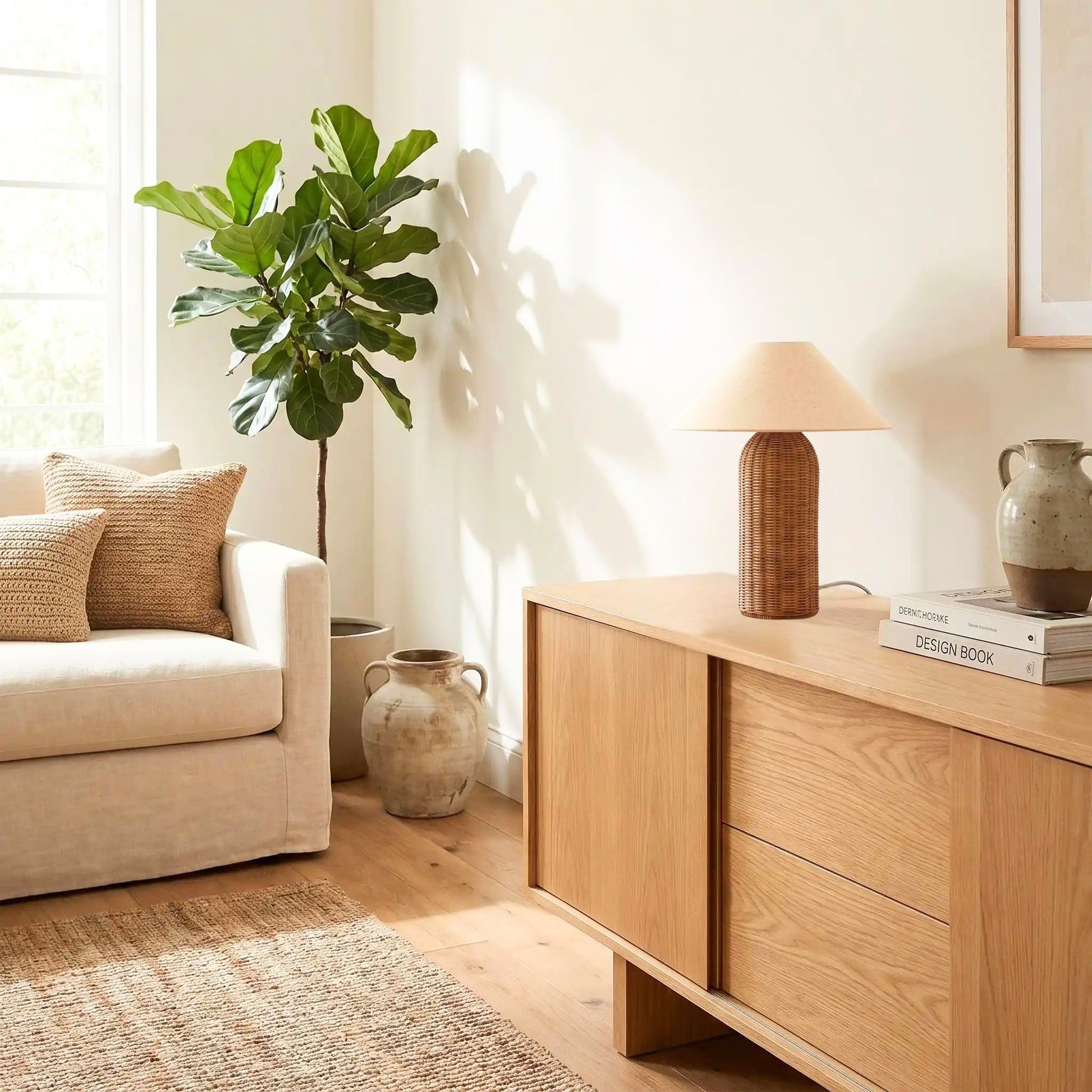 lampe de table sejour avec vase rotin tresse main