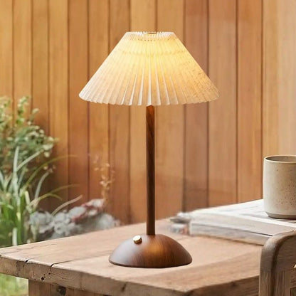 lampe led sans fil marron fonce vue rapproche sejour fenetre bois hevea