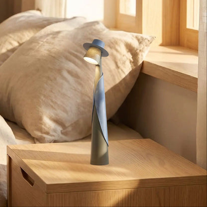 lampe rechargeables sans fil vert bleu chevet vue rapproche figurine minimaliste