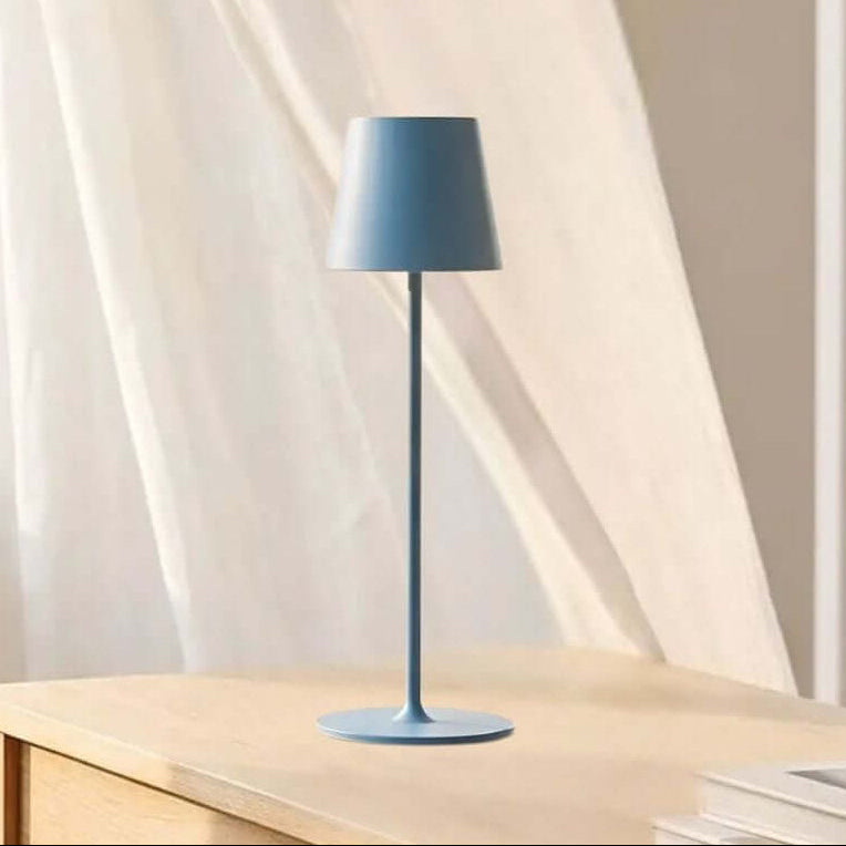 lampe sans fil bleu leger fenetre ouverte autonomie durable