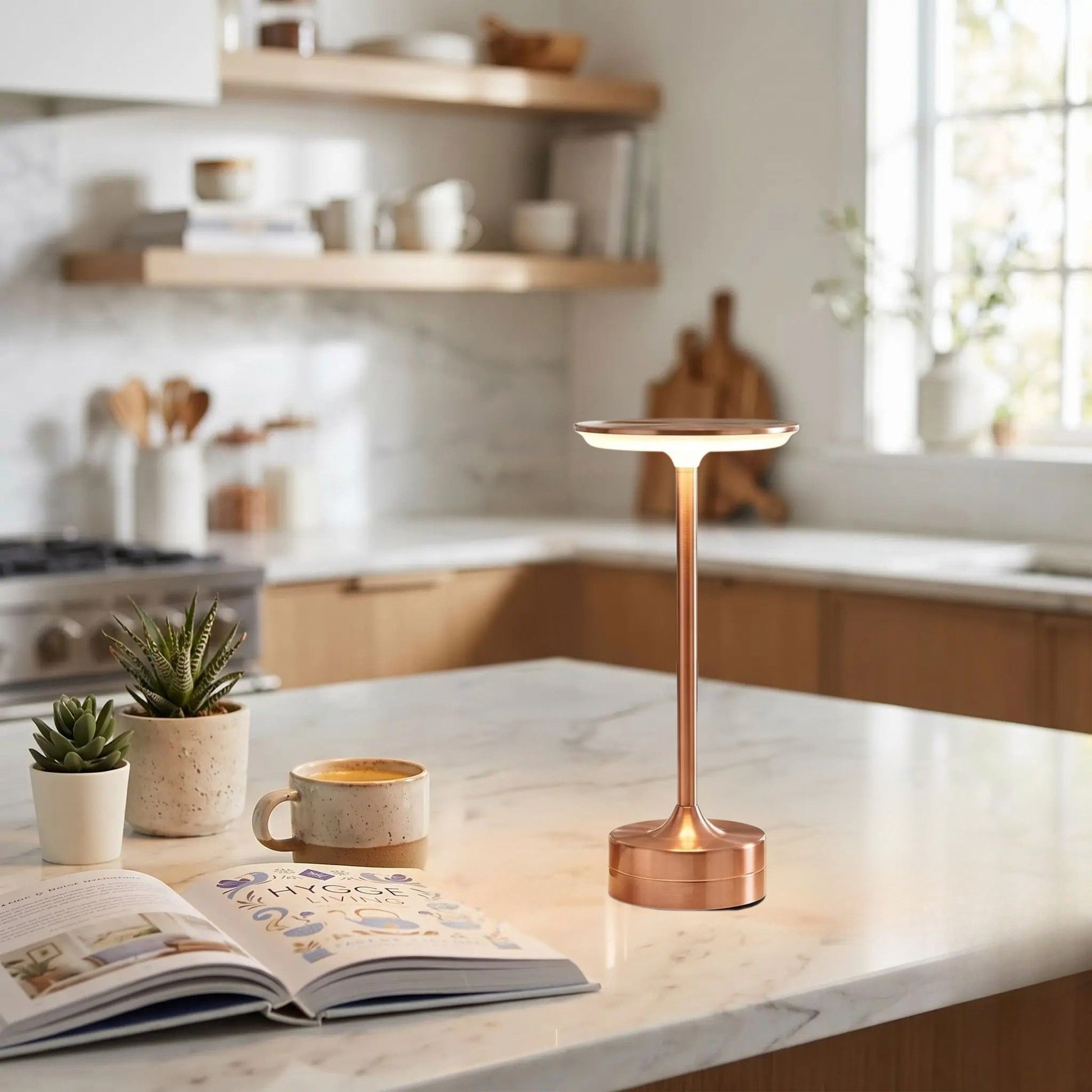 lampe sans fil rechargeable couleur or rose comptoir couleurs tendance