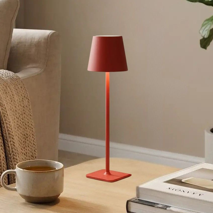 lampe sans fil rouge sejour vue rapproche nomade led 5w
