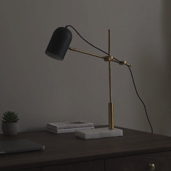 lampe de bureau video scandinave articulee
