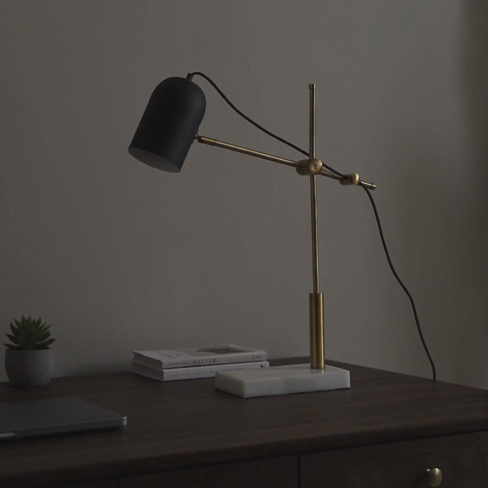 lampe de bureau video scandinave articulee